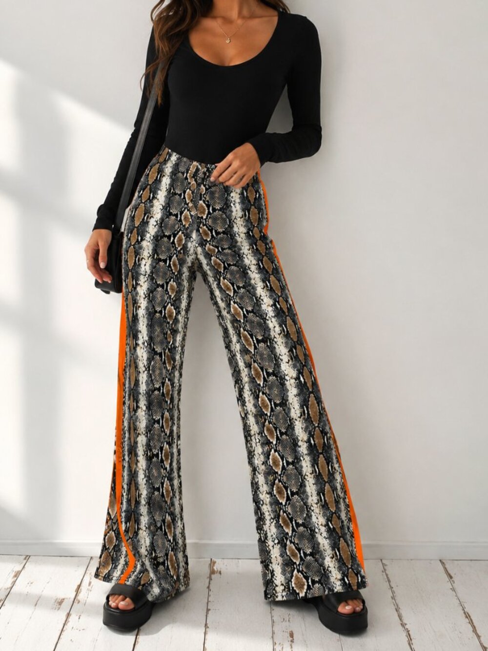 PrettyLittleThing Snake Print Side Stripe Pants Orange US 6 Y2K